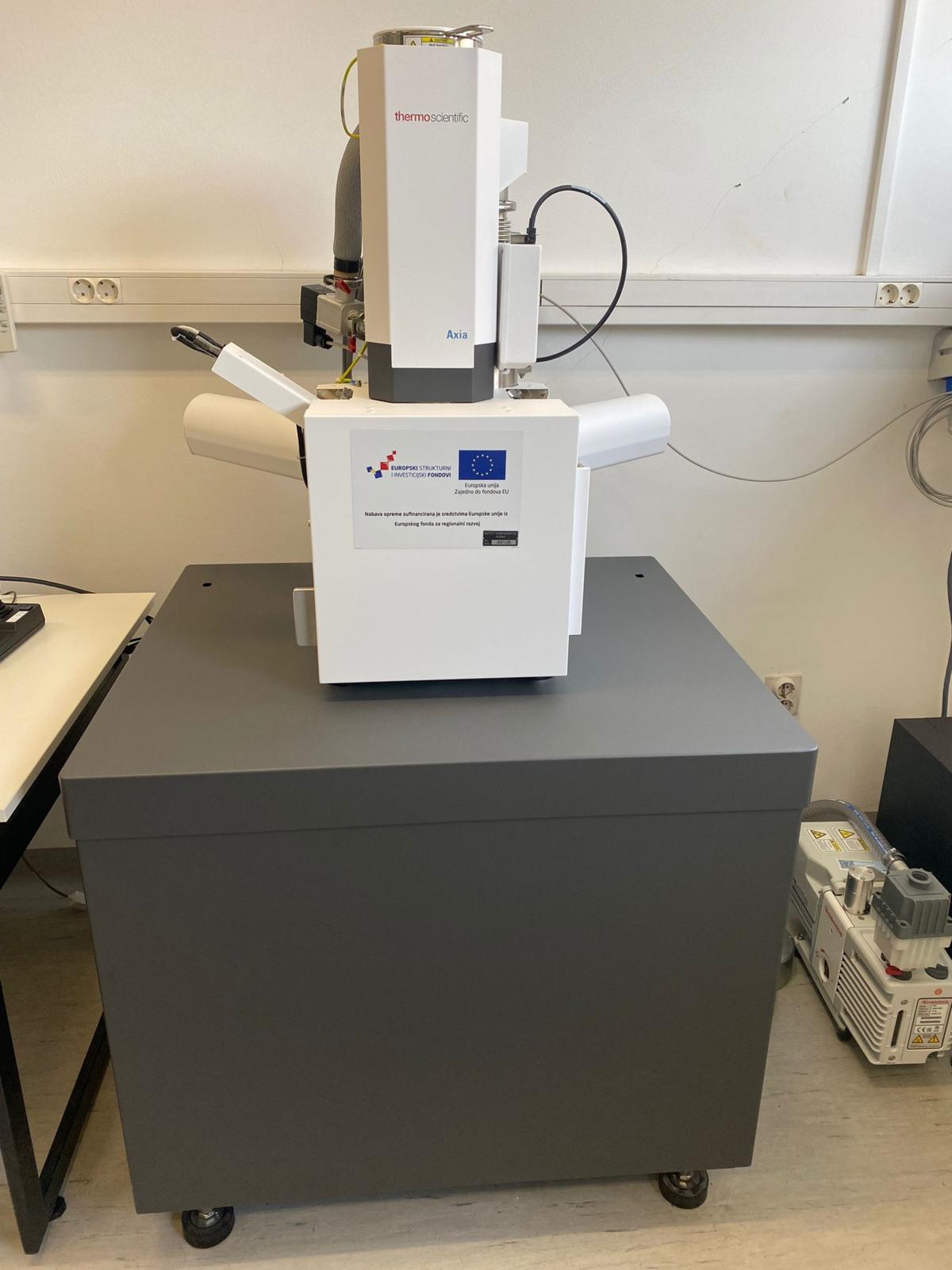 Axia ChemiSEM pretražni elektronski mikroskop - Institut Ruđer Bošković