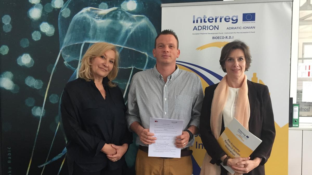 dr. sc. Rozelindra Čož Rakovac, direktor Adriatic Algae Biotech d.o.o. Luka Dobrović, dr. sc Natalija Topić Popović, 