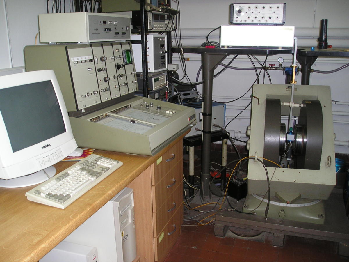 EPR Spectrometer Varian