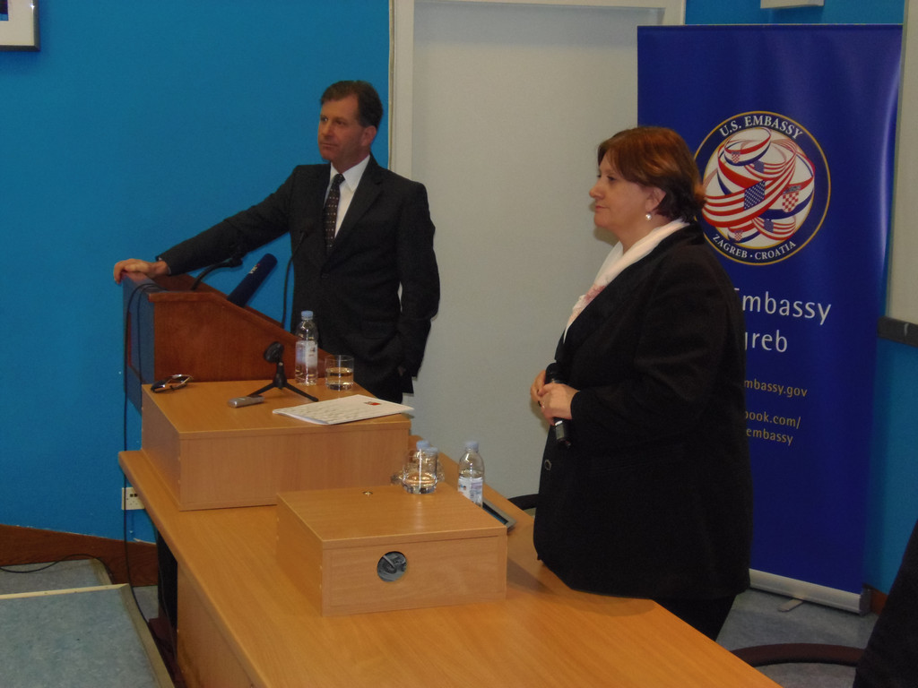 Veleposlanik SAD-a održao predavanje na Institutu Ruđer Bošković